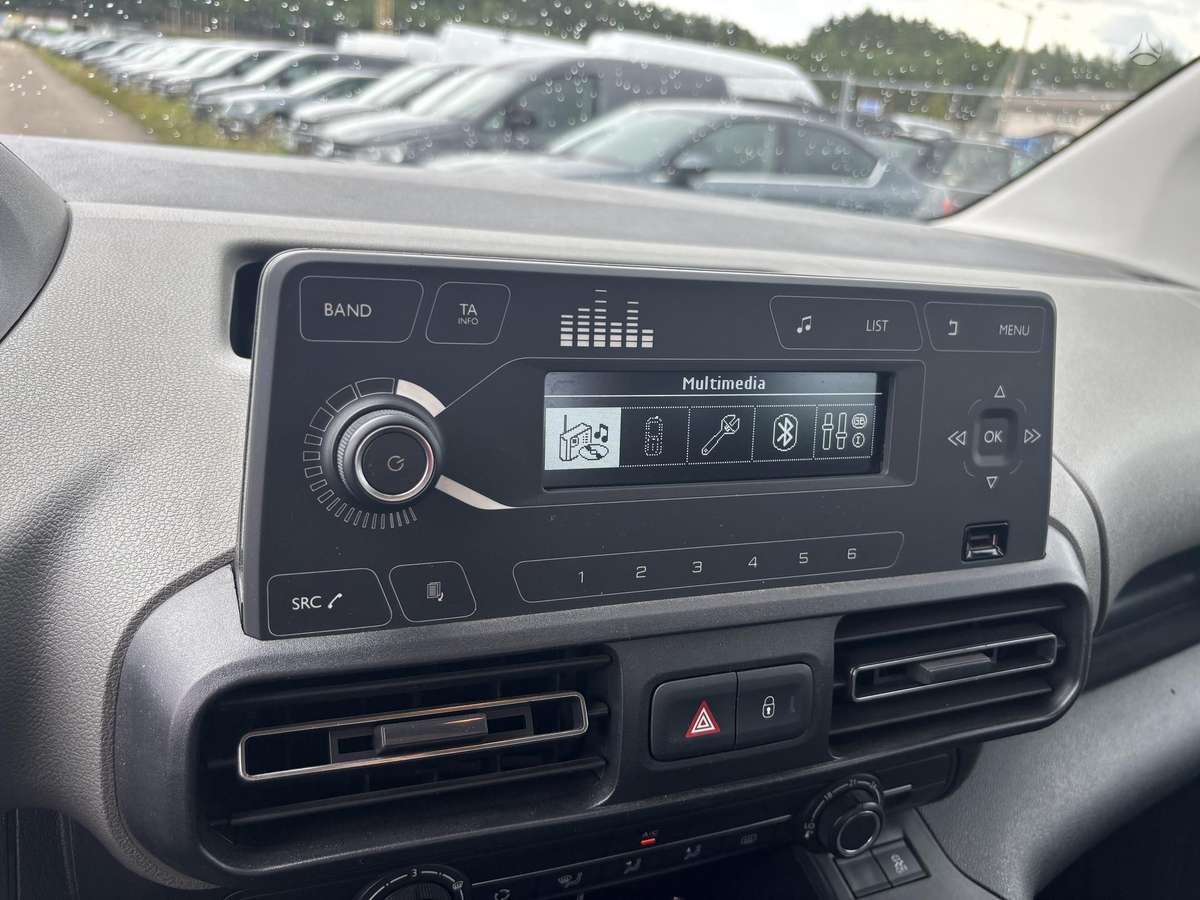 Peugeot Rifter - 11