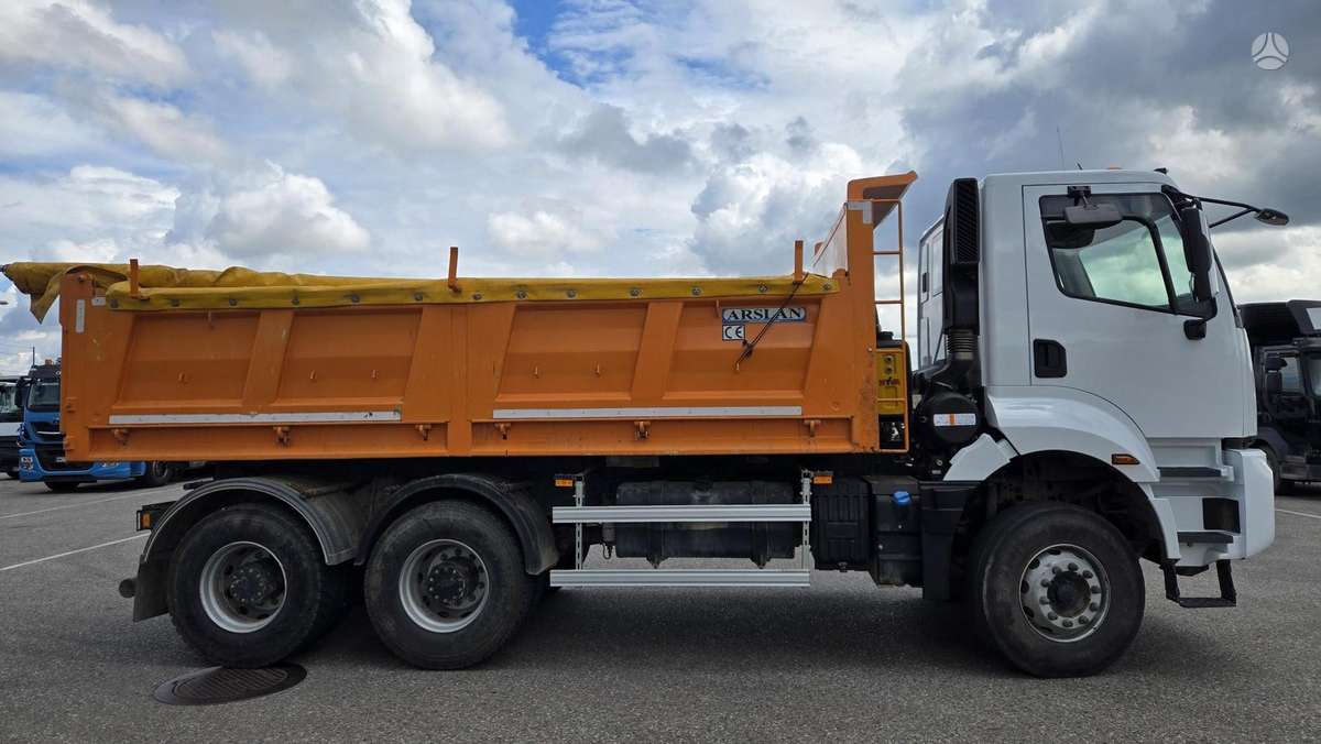 Ford F-LINE, dumpers / tippers