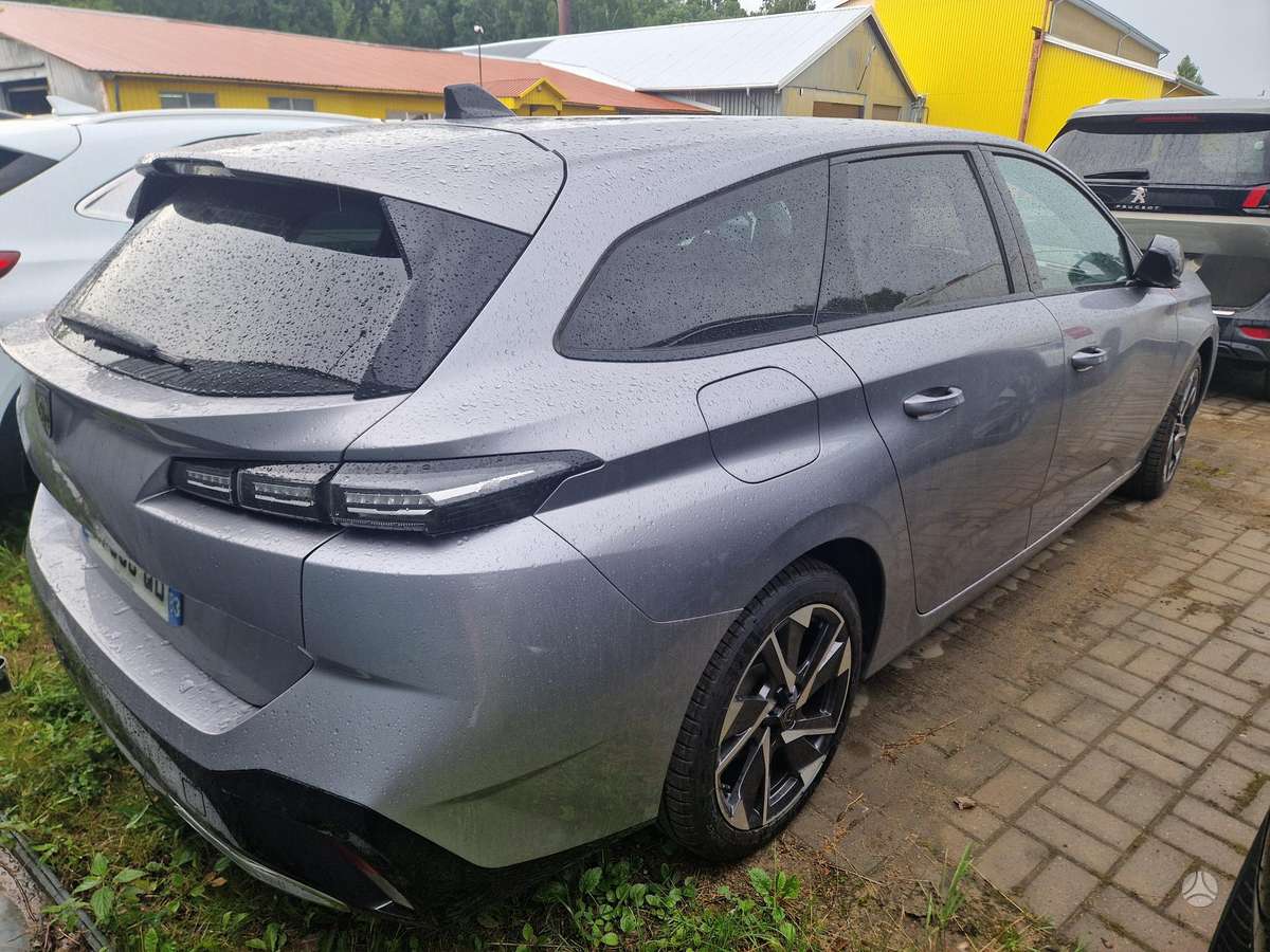 Peugeot 308, 1.2 l., Универсал
