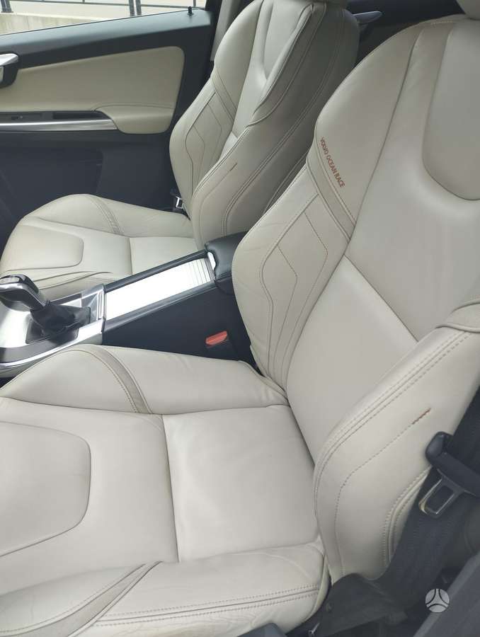 Volvo XC60 - 4