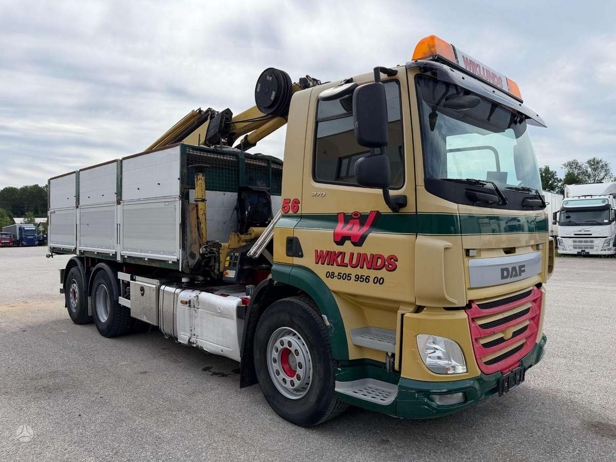 DAF CF370, dumpers with crane