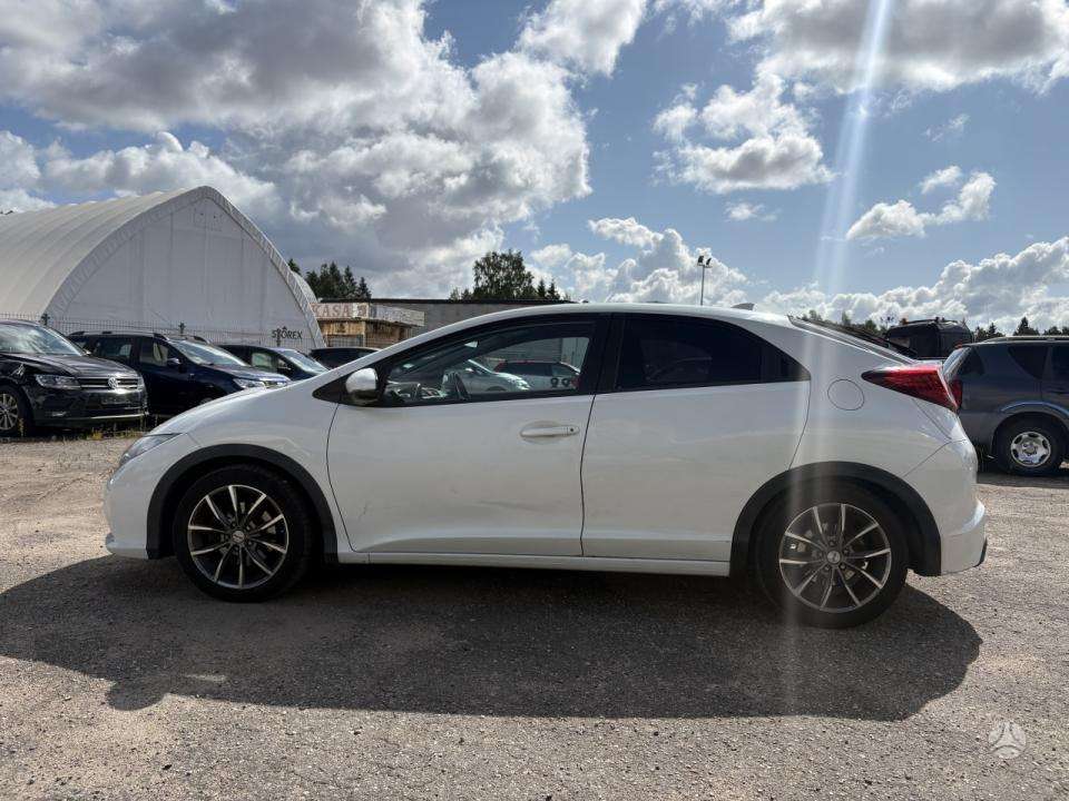 Honda Civic, 1.8 l., hatchback