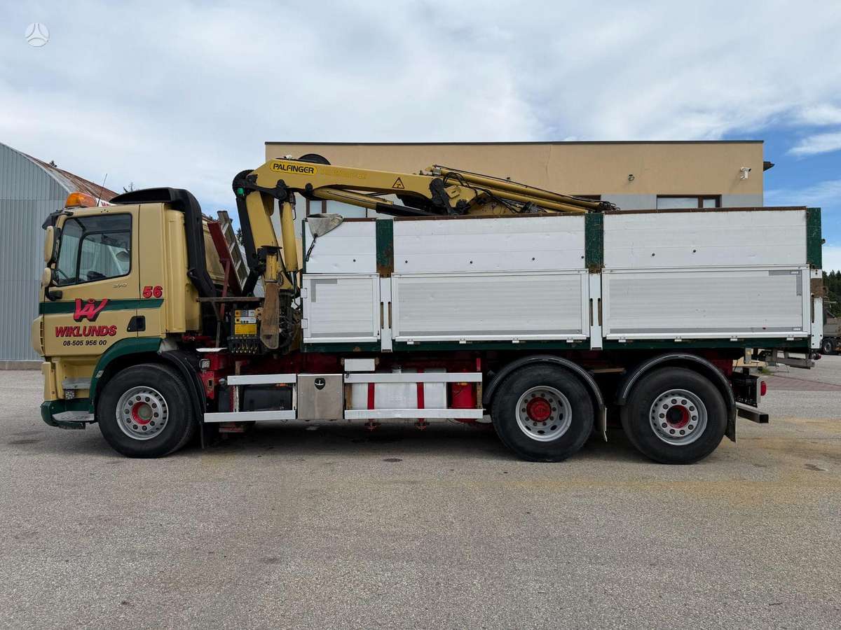 DAF CF370, самосвалы с краном