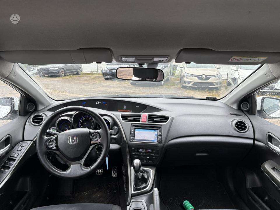 Honda Civic, 1.8 l., hatchback