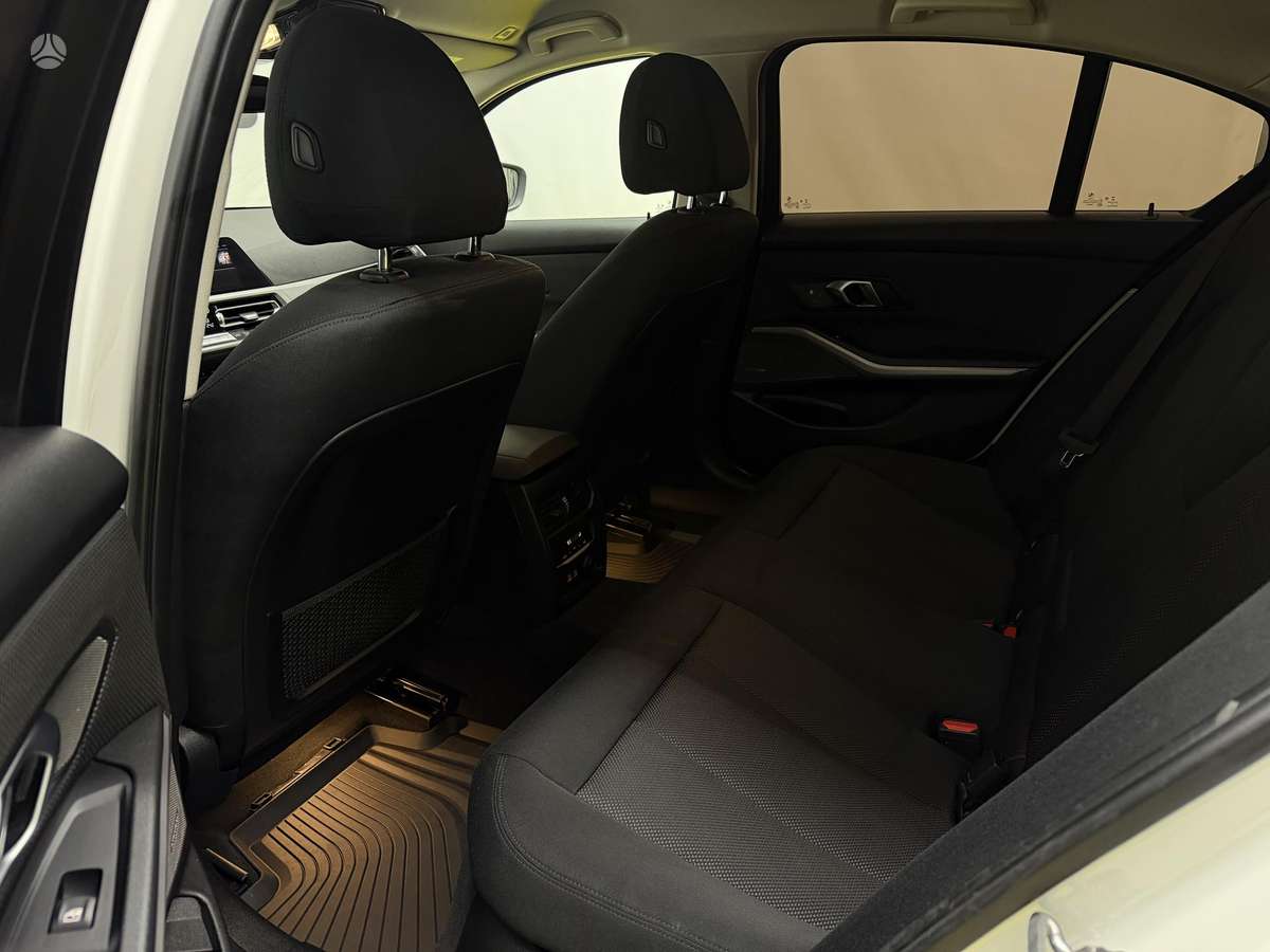 BMW 320, 2.0 l., Седан
