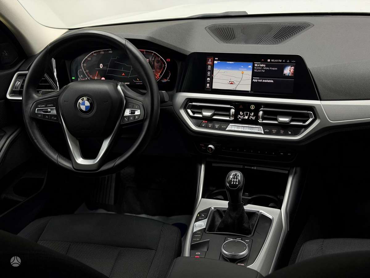BMW 320, 2.0 l., Седан