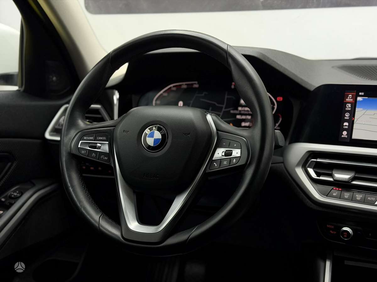 BMW 320, 2.0 l., Седан