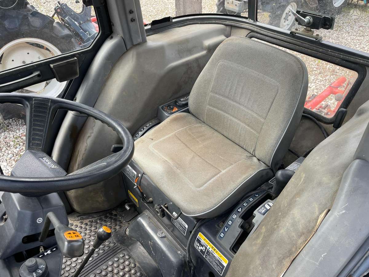 Kubota GL320, тракторы