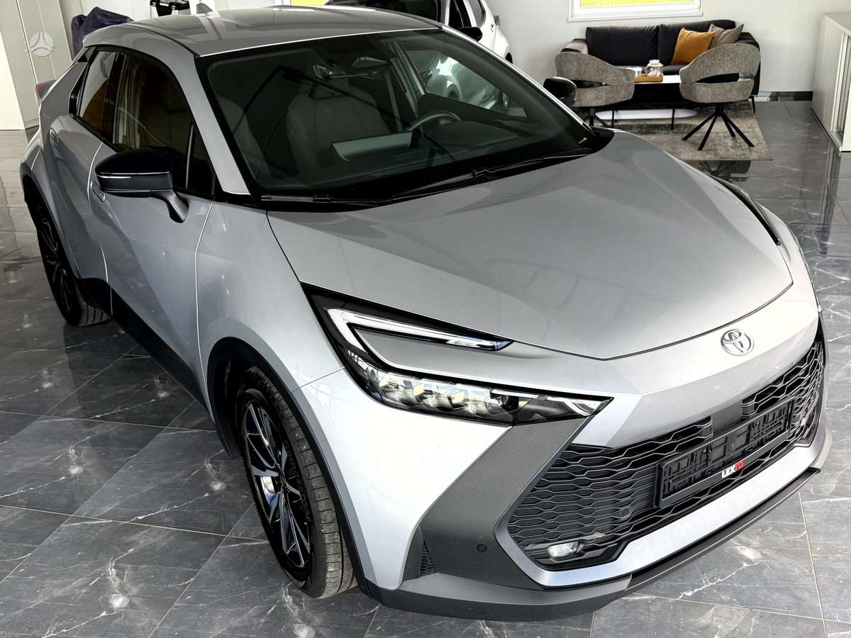 Toyota C-HR - 12