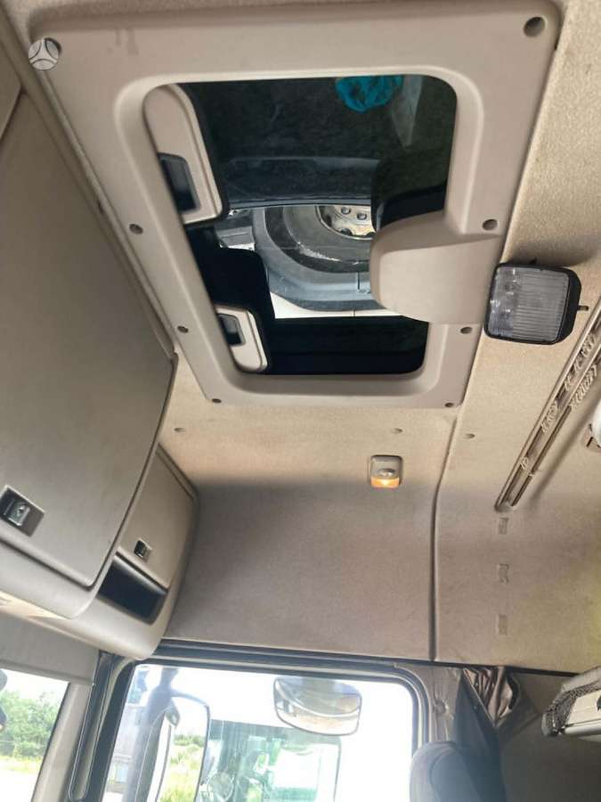 DAF XF 460 FT, 2 miegamosios vietos
