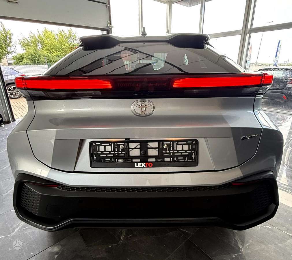 Toyota C-HR - 10