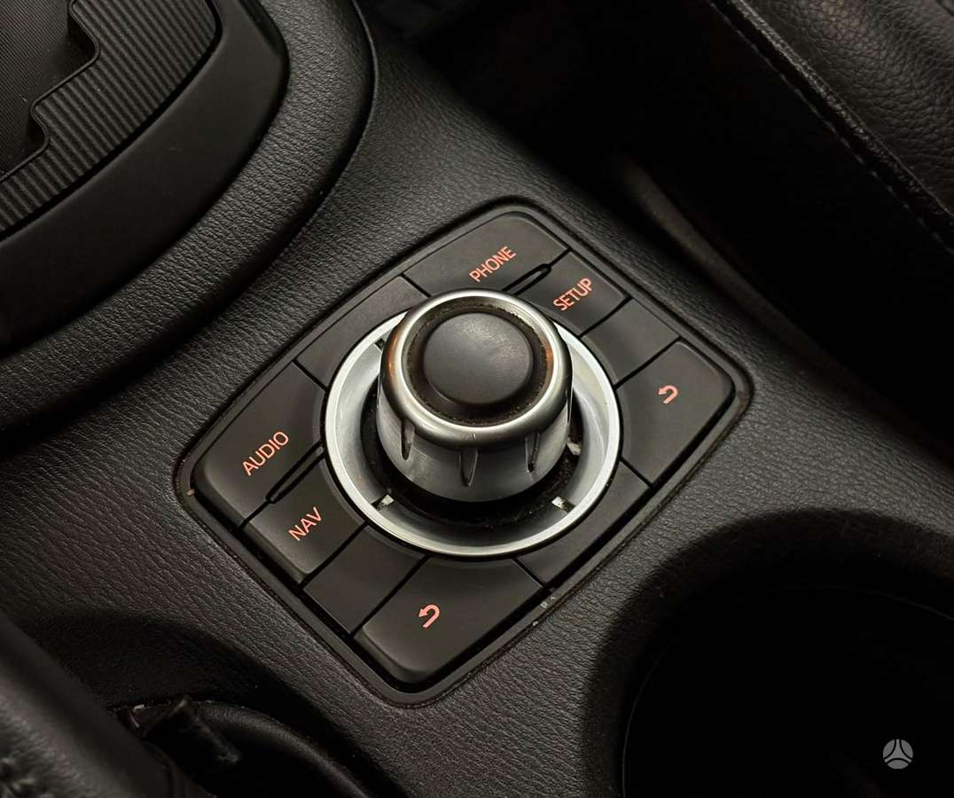 Mazda CX-5, 2.2 l., off-road / crossover