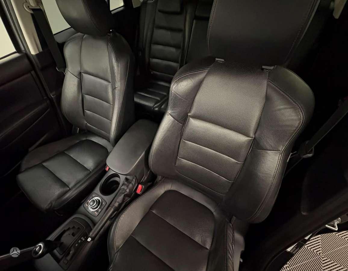 Mazda CX-5, 2.2 l., Внедорожник / Кроссовер