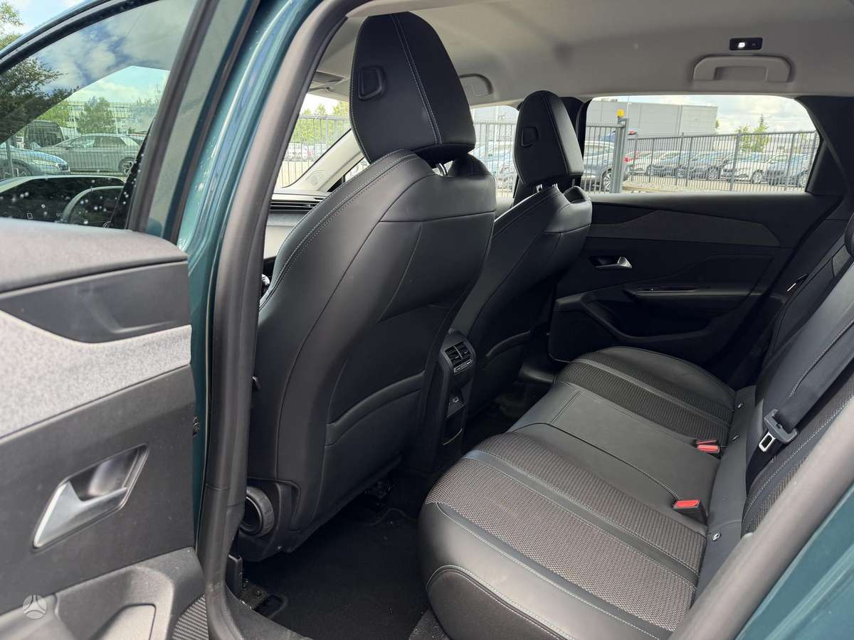 Peugeot 308, 1.2 l., Универсал