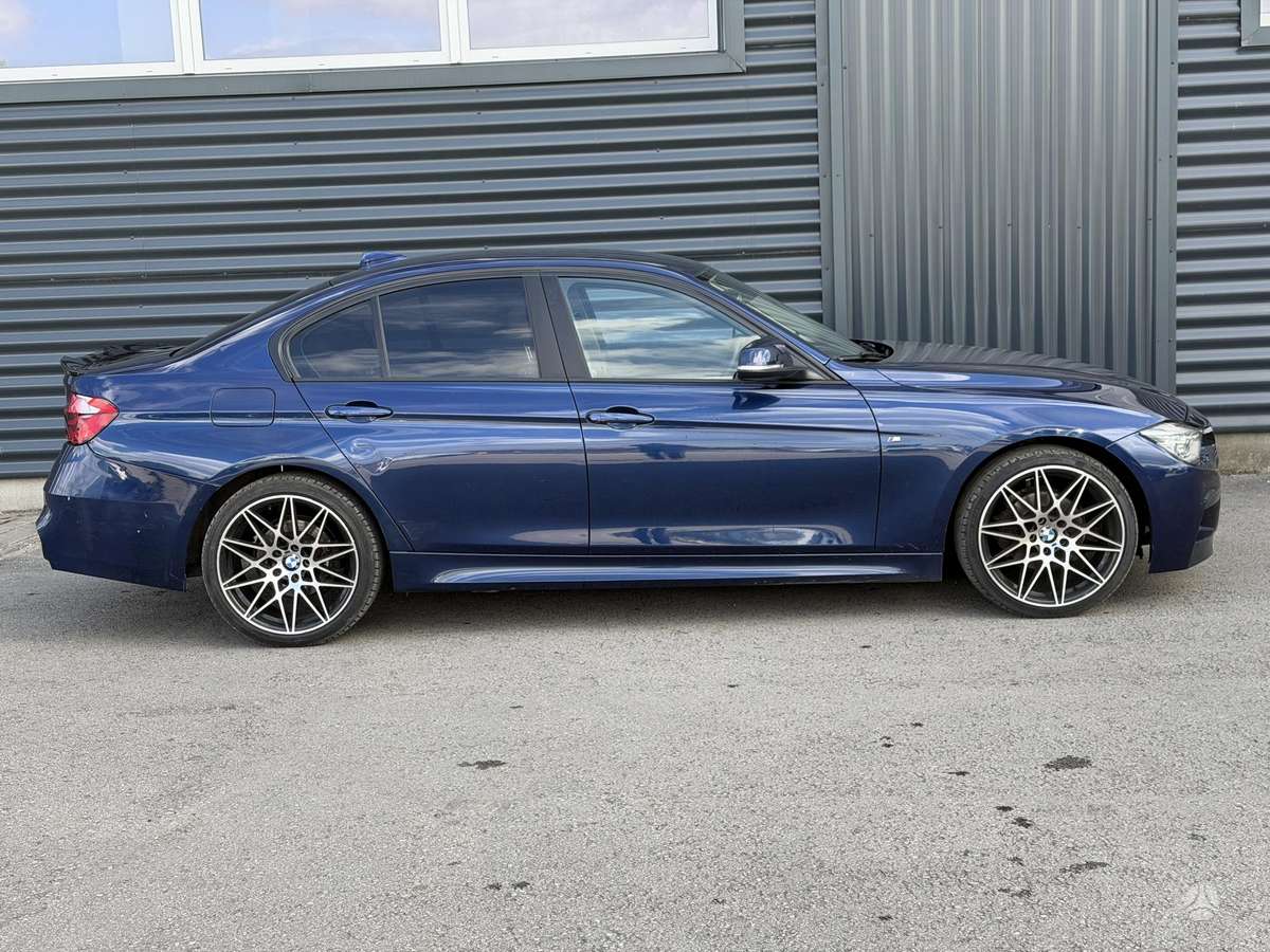 BMW 320, 2.0 l., Седан