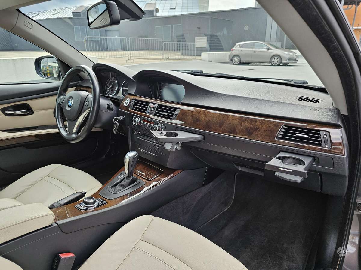 BMW 320, 2.0 l., Купе (coupe)