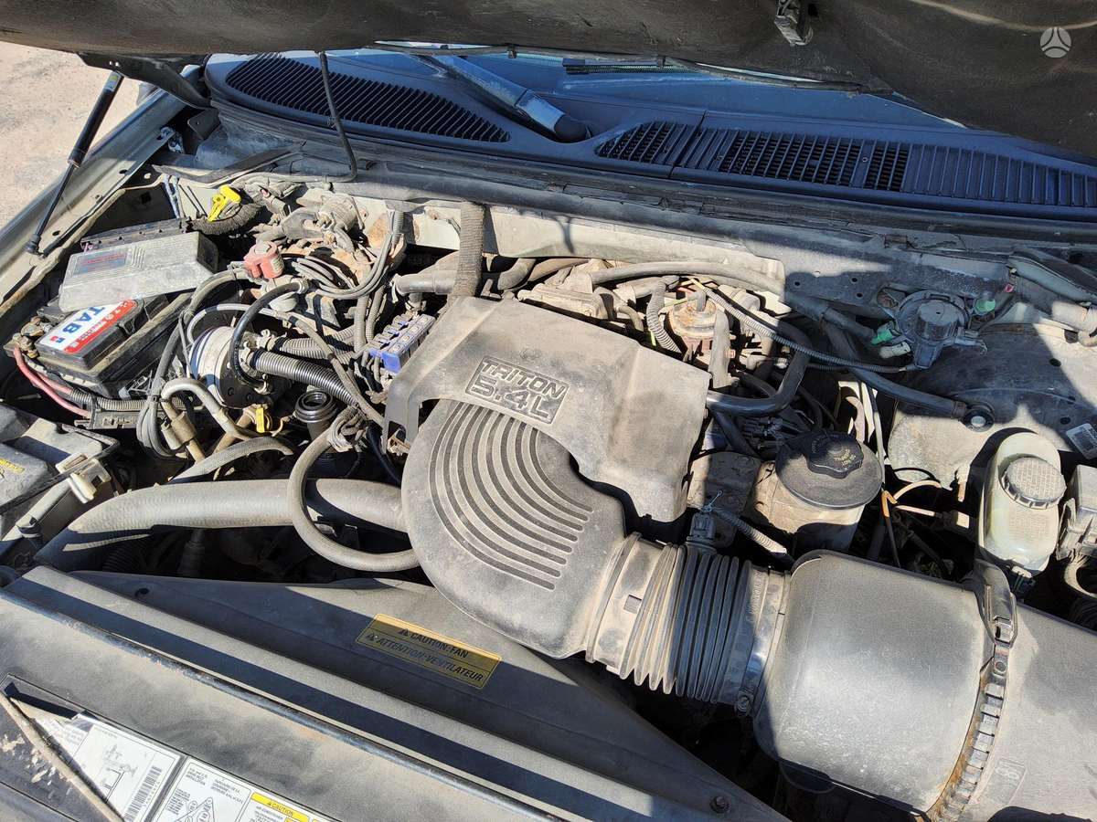 Ford Expedition по частям