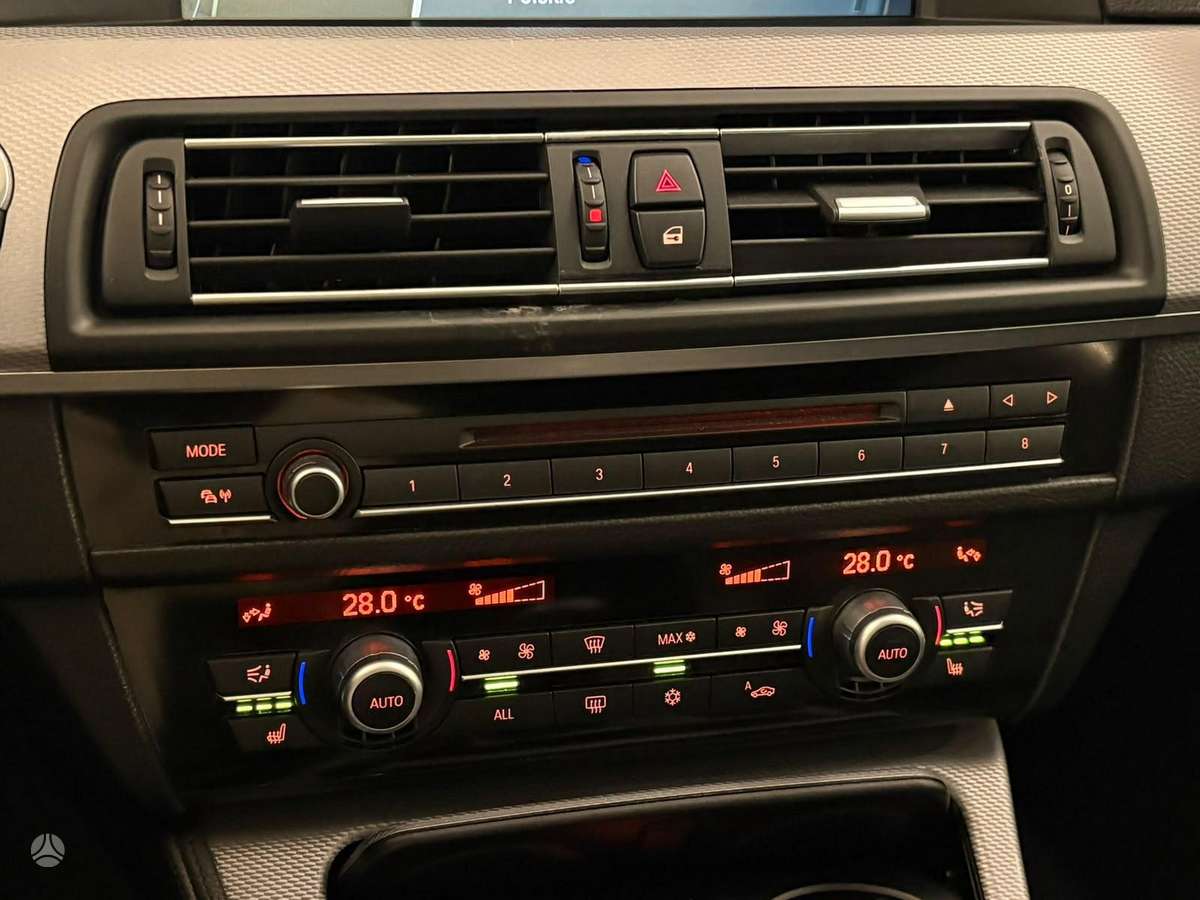 BMW 520, 2.0 l., Седан