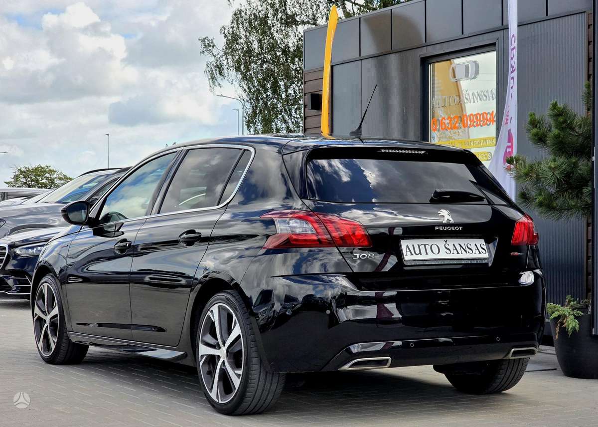 Peugeot 308, 1.2 l., hatchback