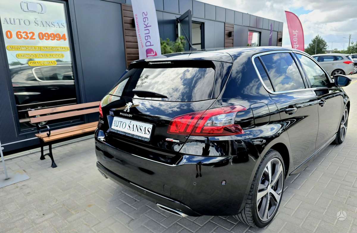 Peugeot 308, 1.2 l., hatchback