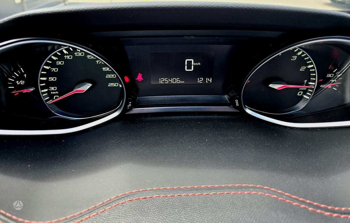 Peugeot 308, 1.2 l., hatchback