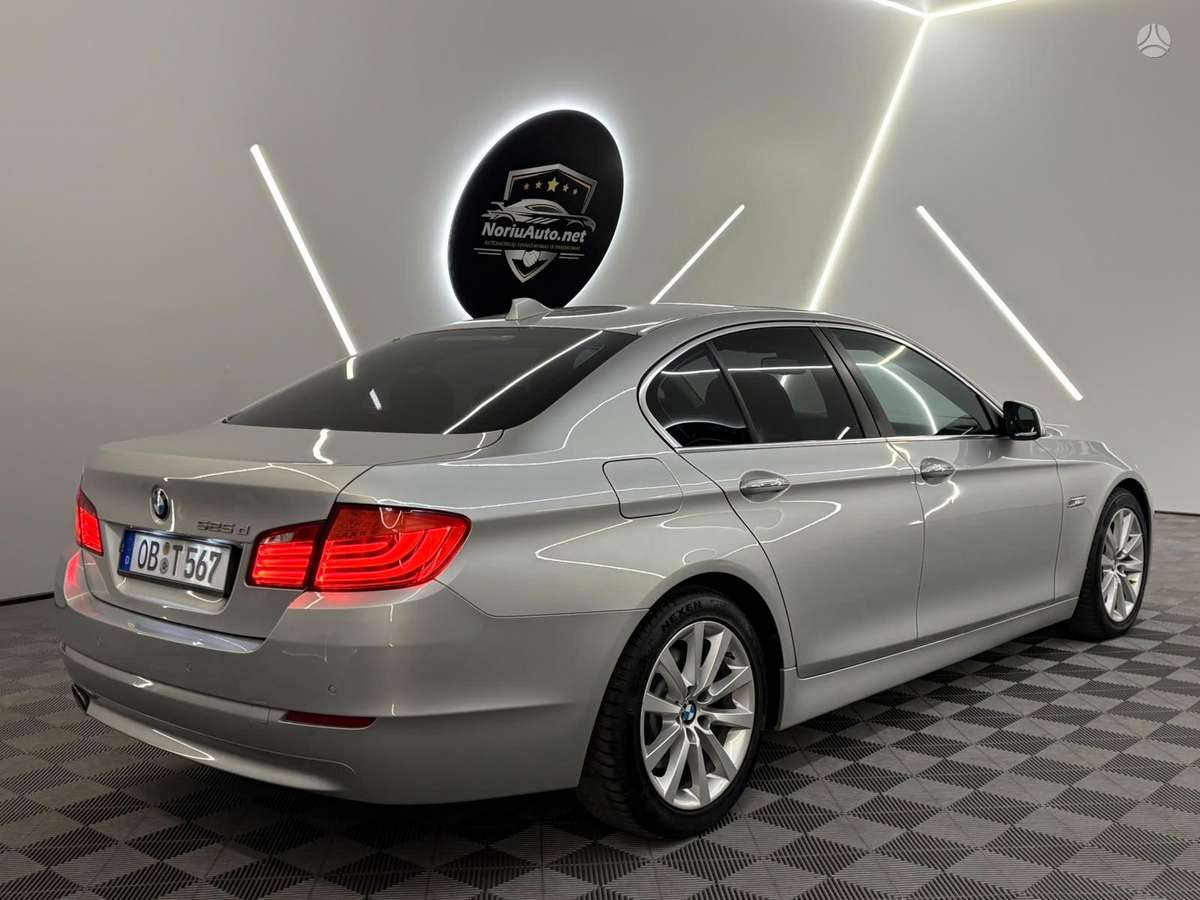BMW 520, 2.0 l., Седан