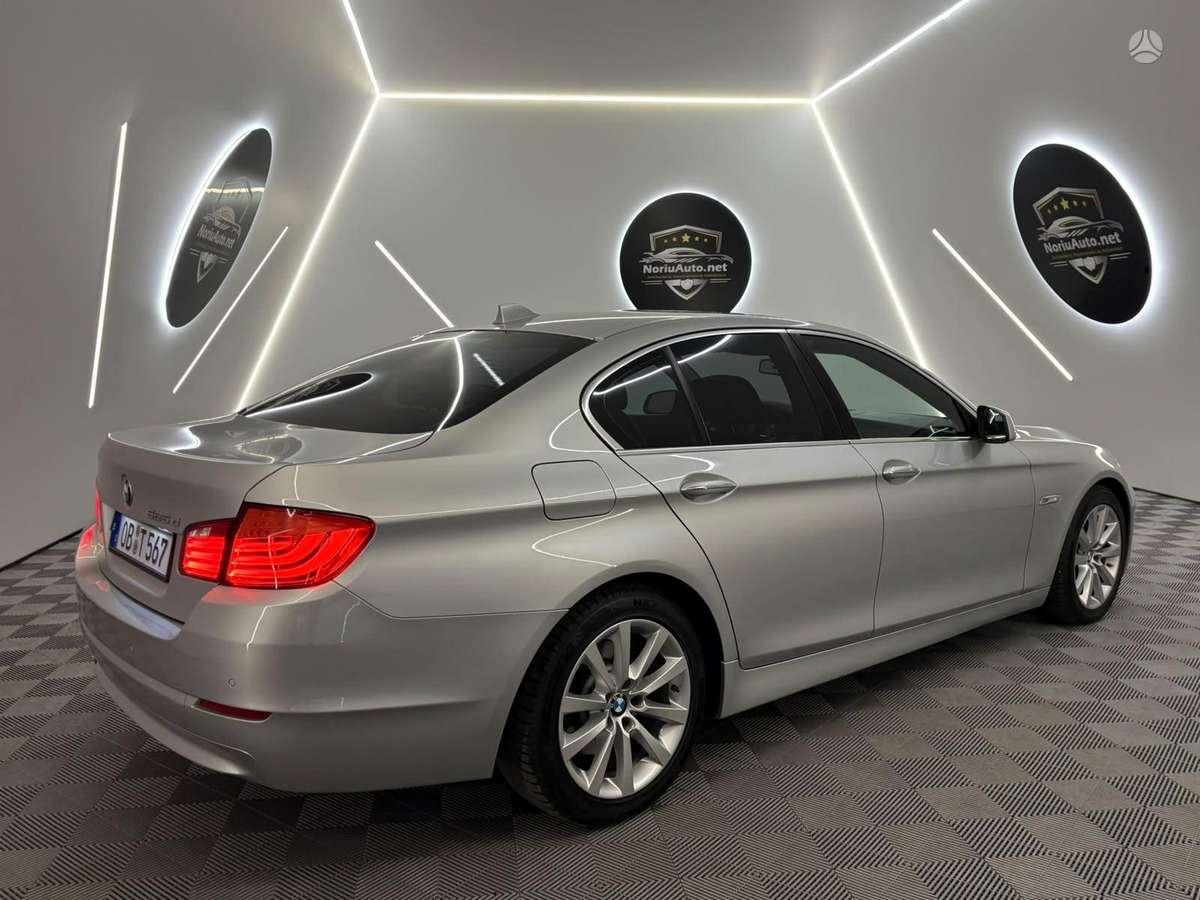 BMW 520, 2.0 l., Седан