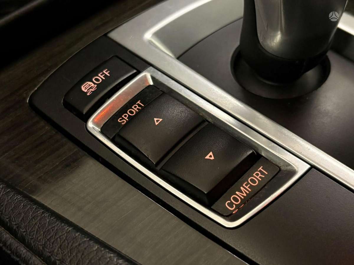 BMW 520, 2.0 l., Седан