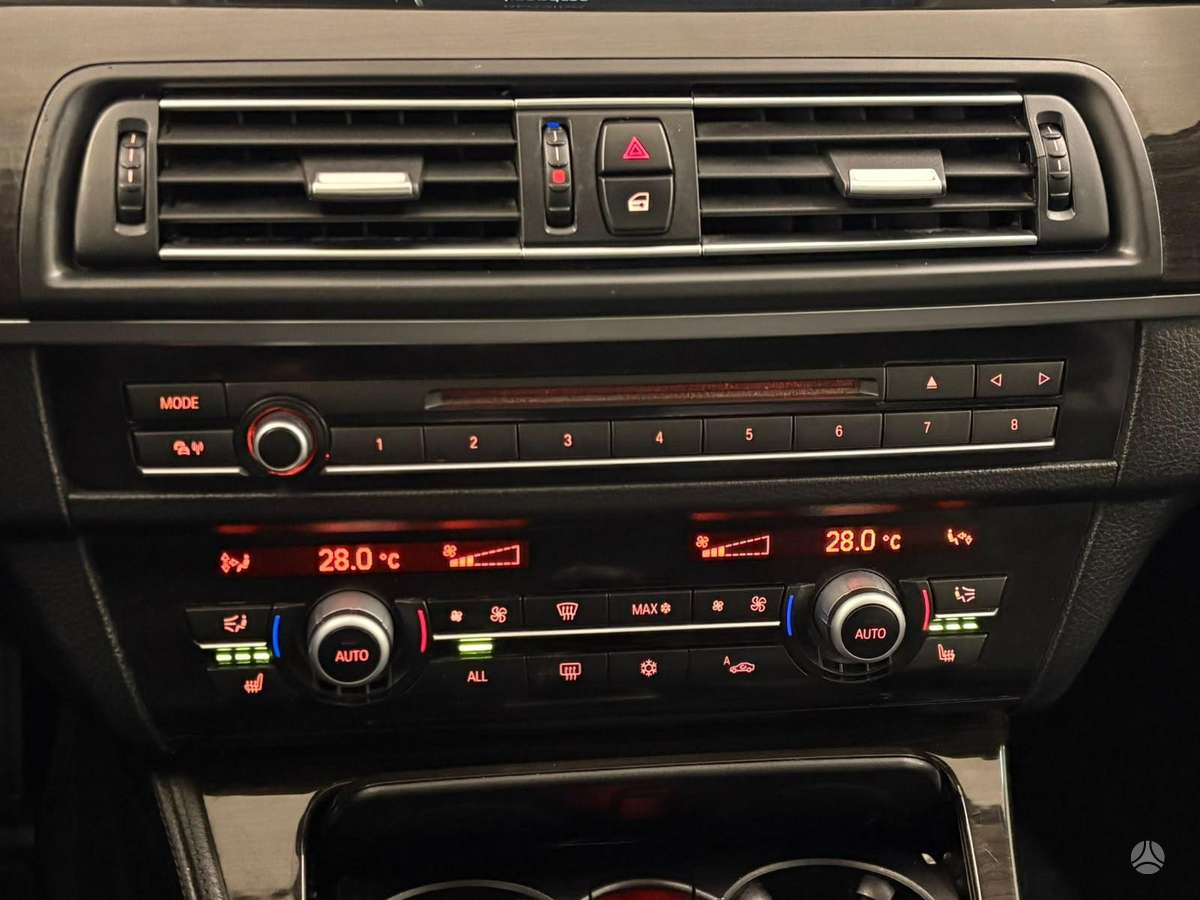 BMW 520, 2.0 l., Седан
