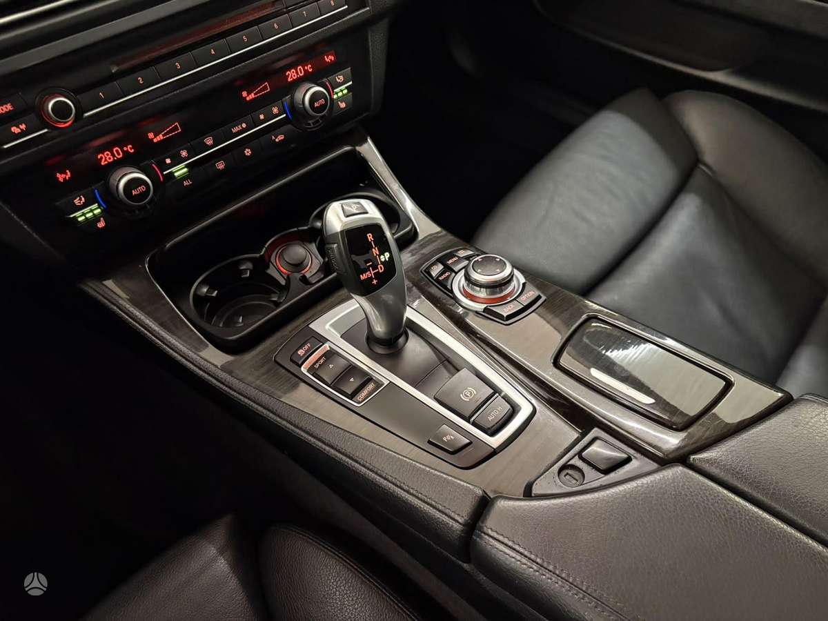 BMW 520, 2.0 l., Седан
