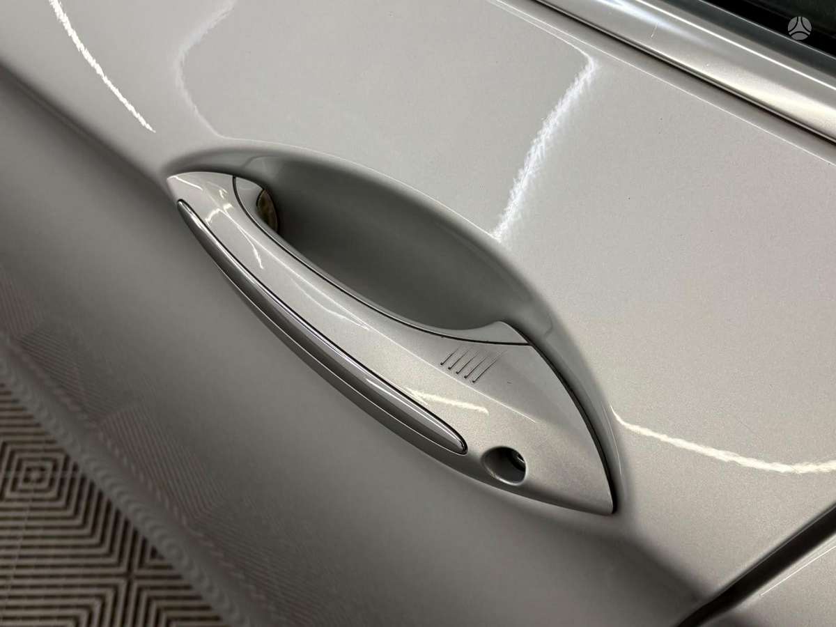 BMW 520, 2.0 l., Седан