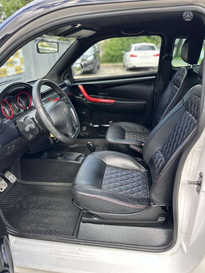 Ligier JS50, 0.5 l., Хэтчбек
