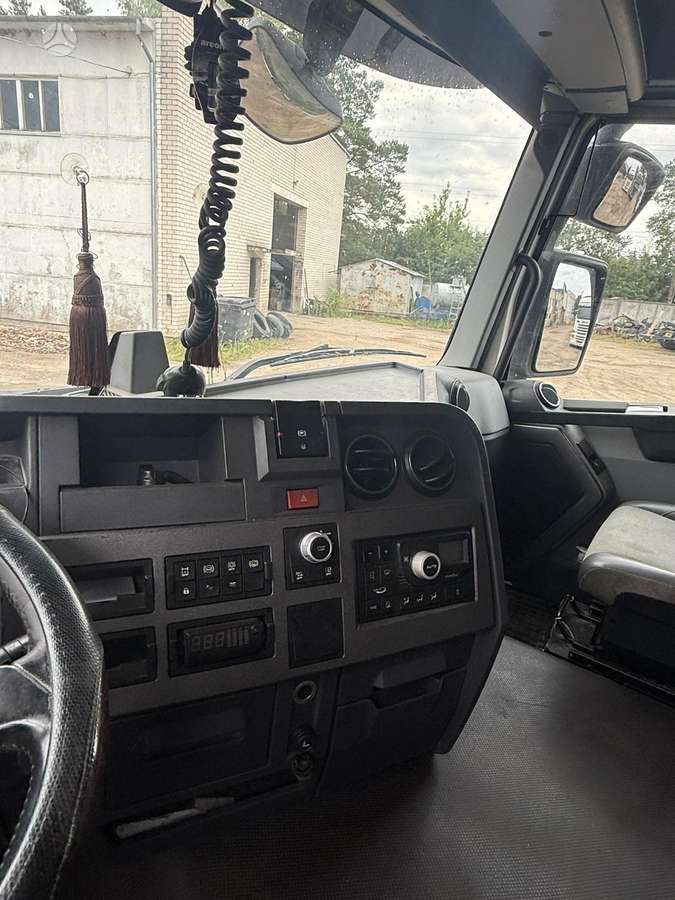 Renault T, double sleeper