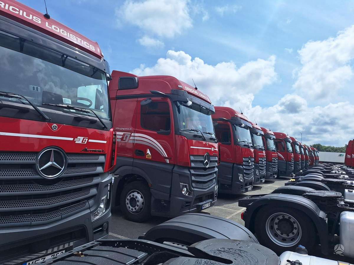 Mercedes-Benz Actros 1845, double sleeper