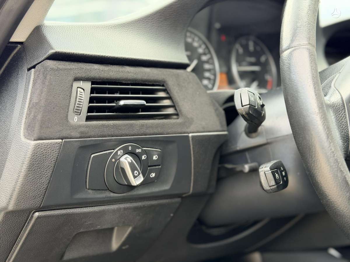 BMW 320, 2.0 l., universalas