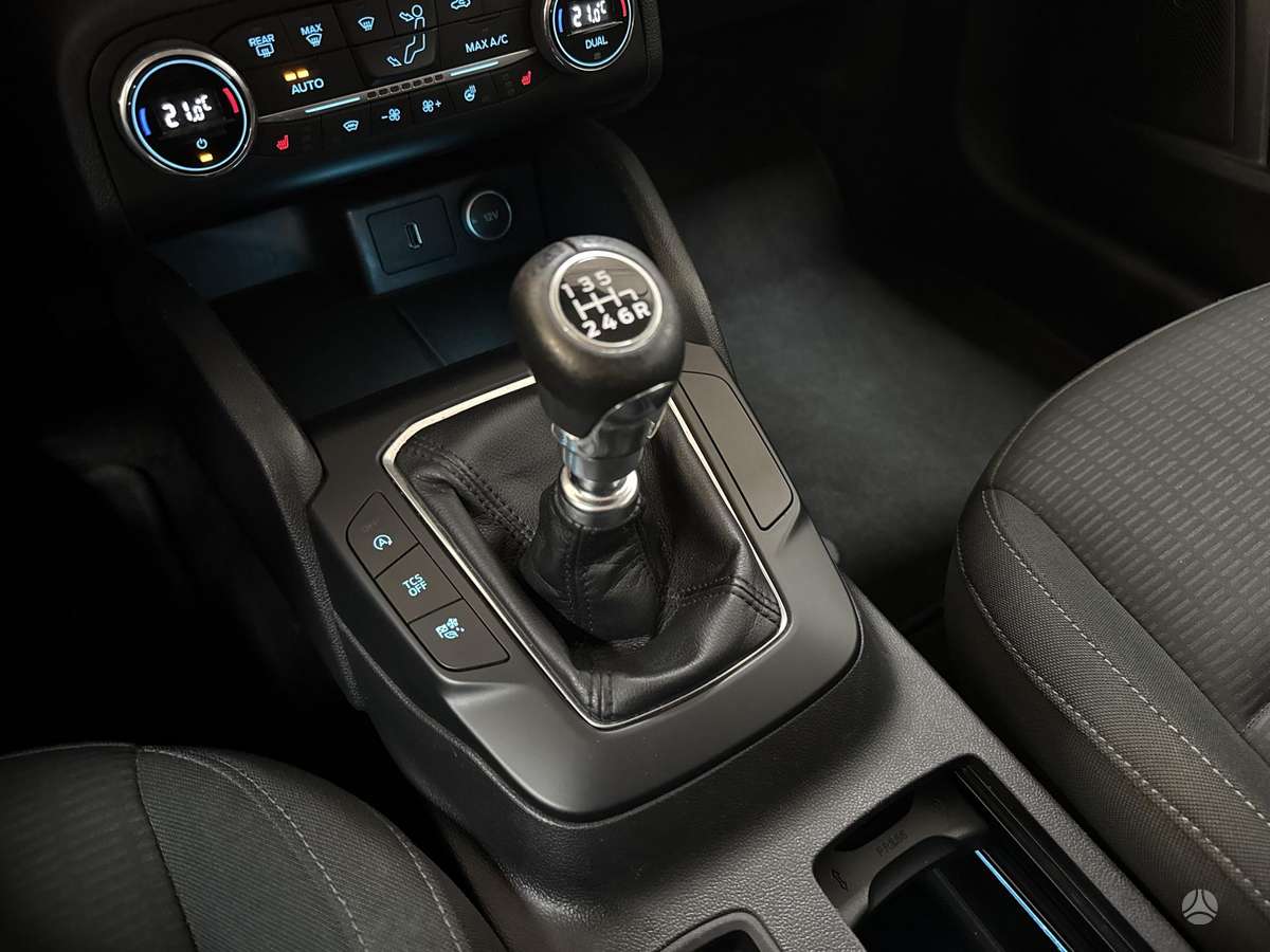 Ford Focus, 1.0 l., Хэтчбек
