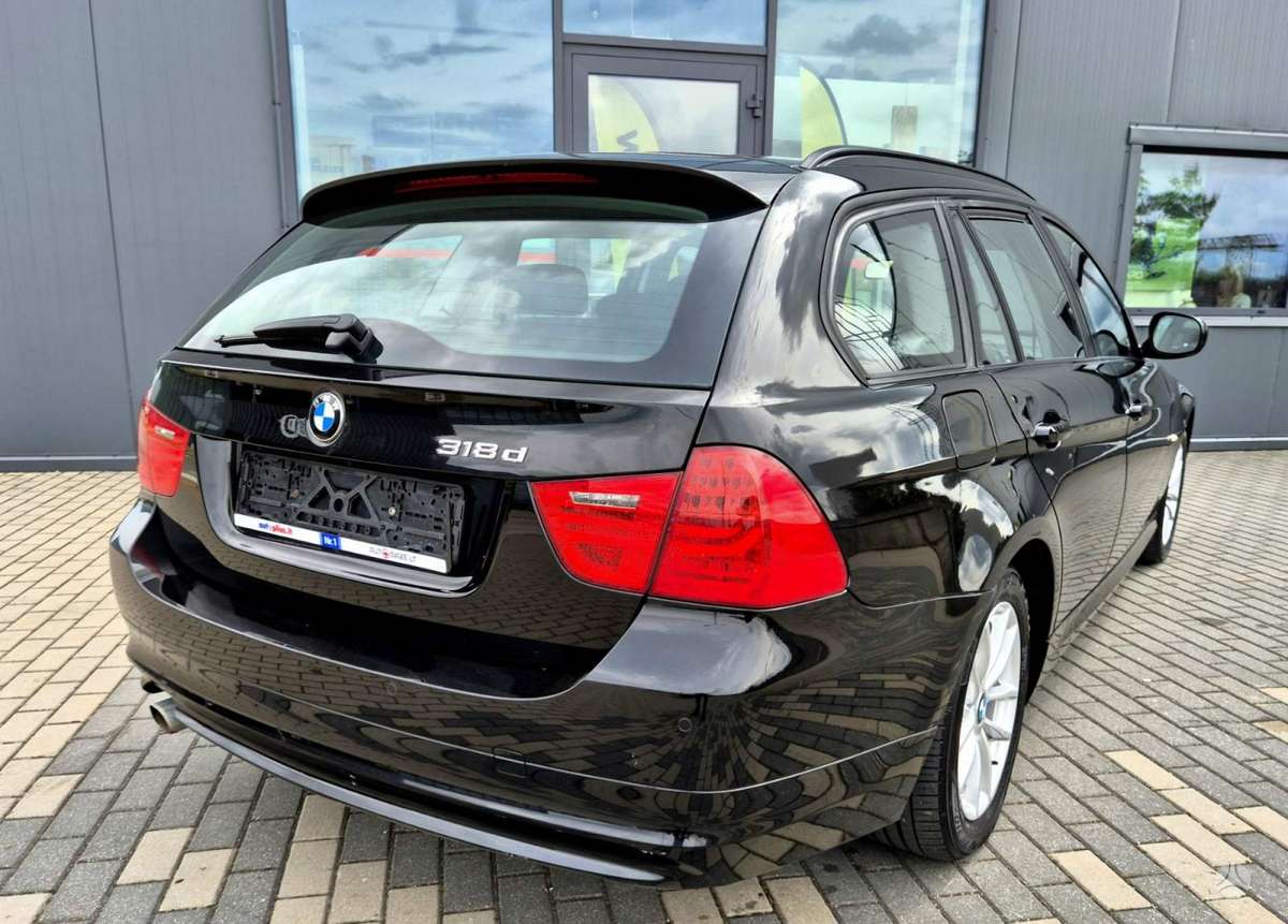 BMW 318, 2.0 l., universalas