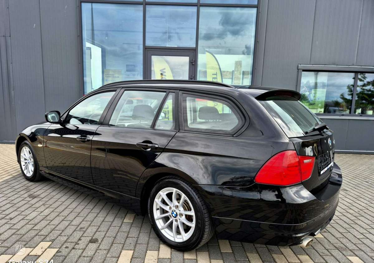 BMW 318, 2.0 l., universalas