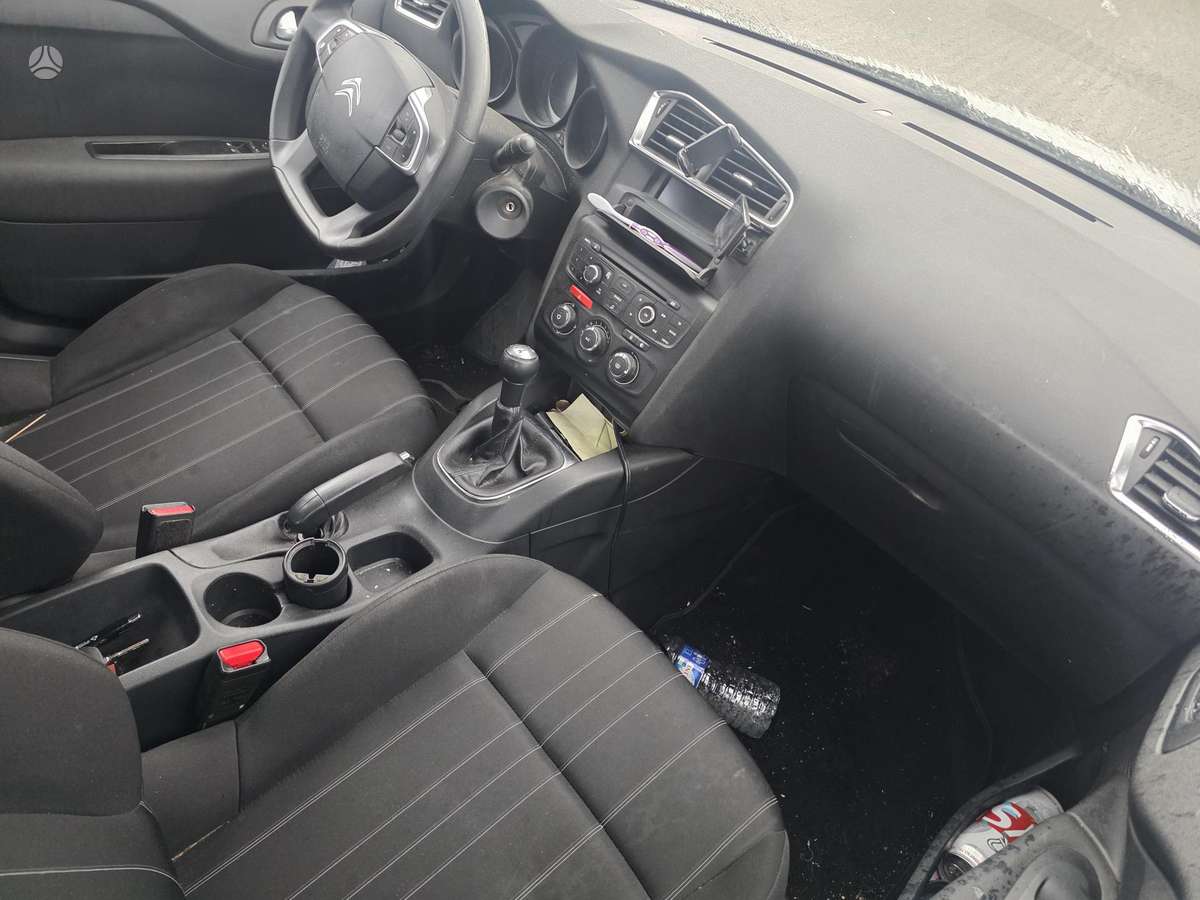Citroen C4, 1.6 l., Хэтчбек