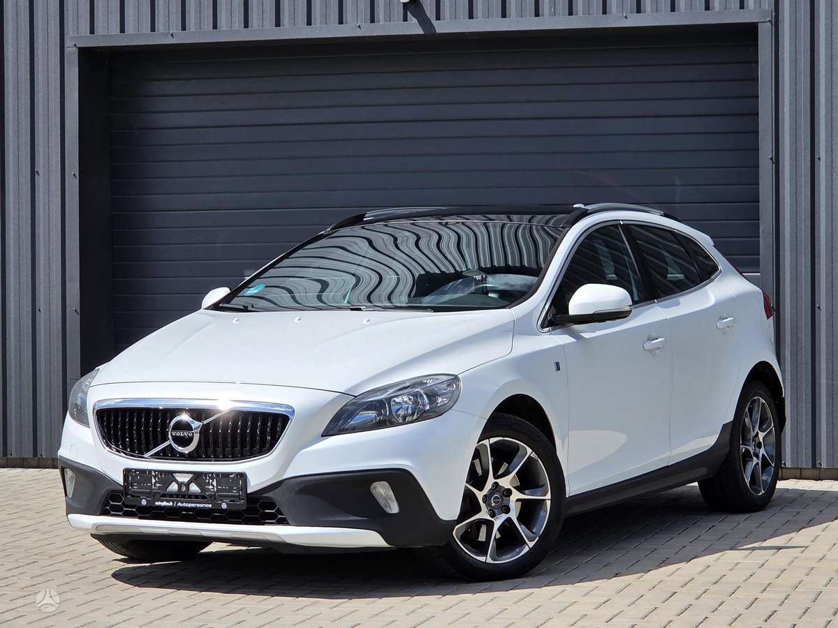 Volvo V40, 2.0 l., hatchback