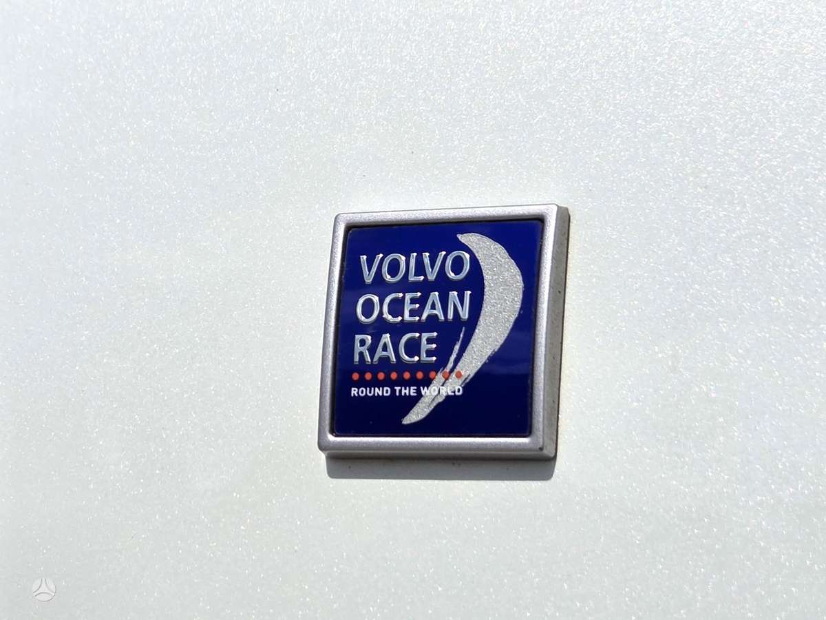 Volvo V40, 2.0 l., Хэтчбек