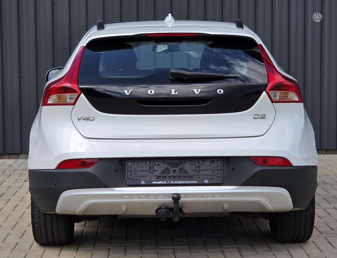 Volvo V40, 2.0 l., Хэтчбек