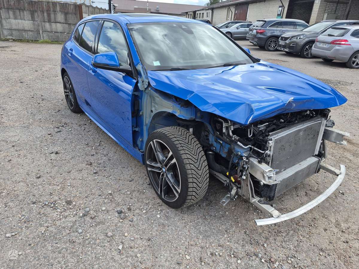 BMW 116, 1.5 l., Хэтчбек