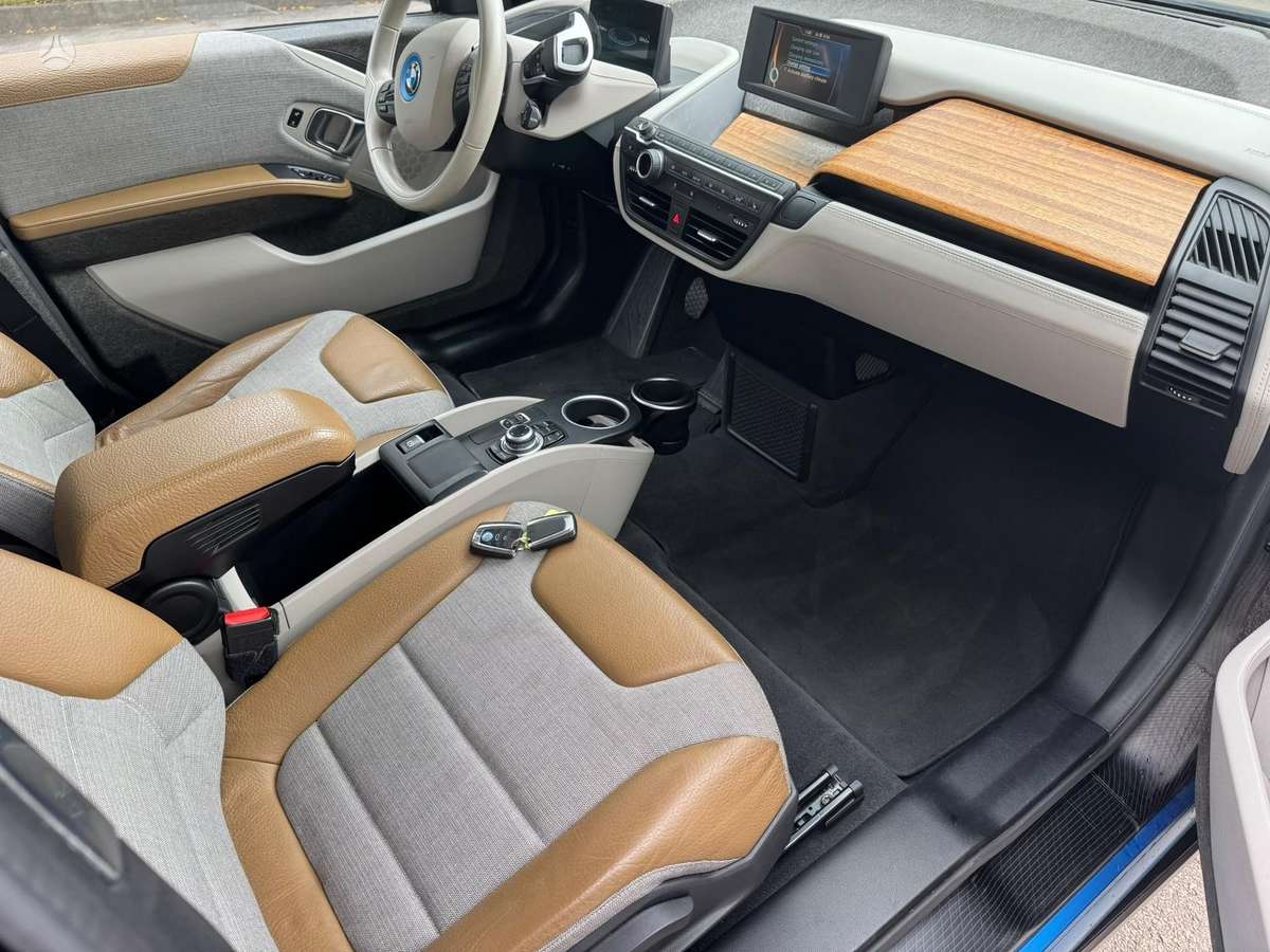 BMW i3, 22 kWh, hatchback
