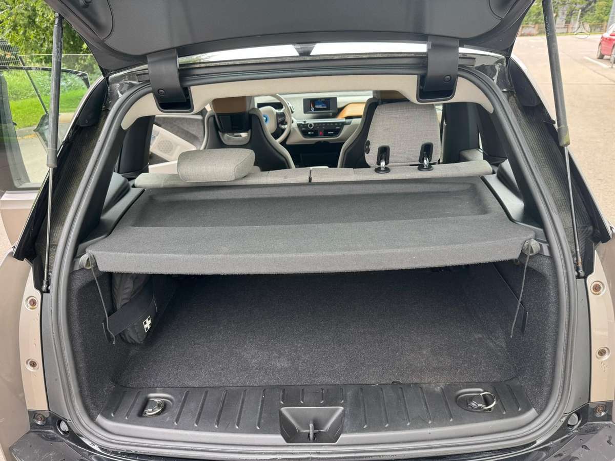 BMW i3, 22 kWh, hatchback