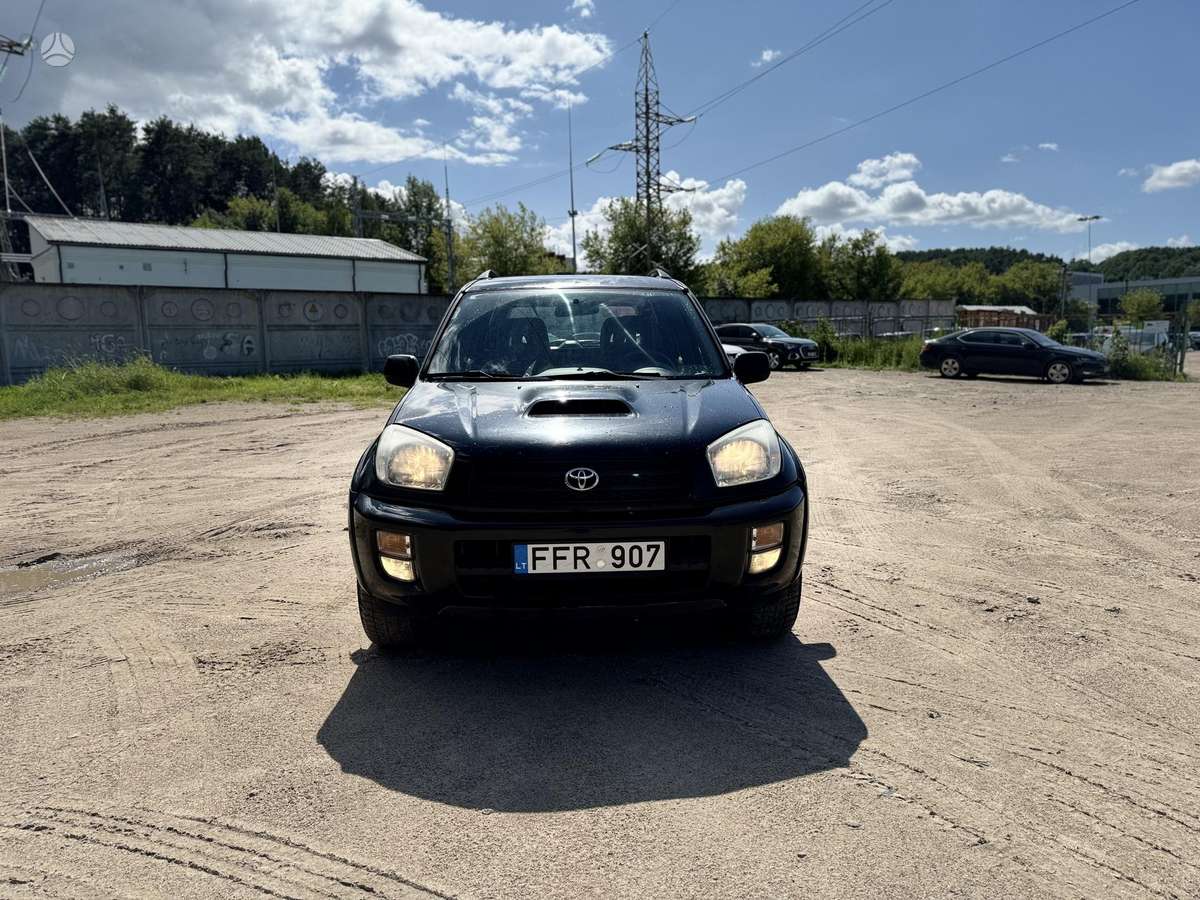 Toyota RAV4 - 2