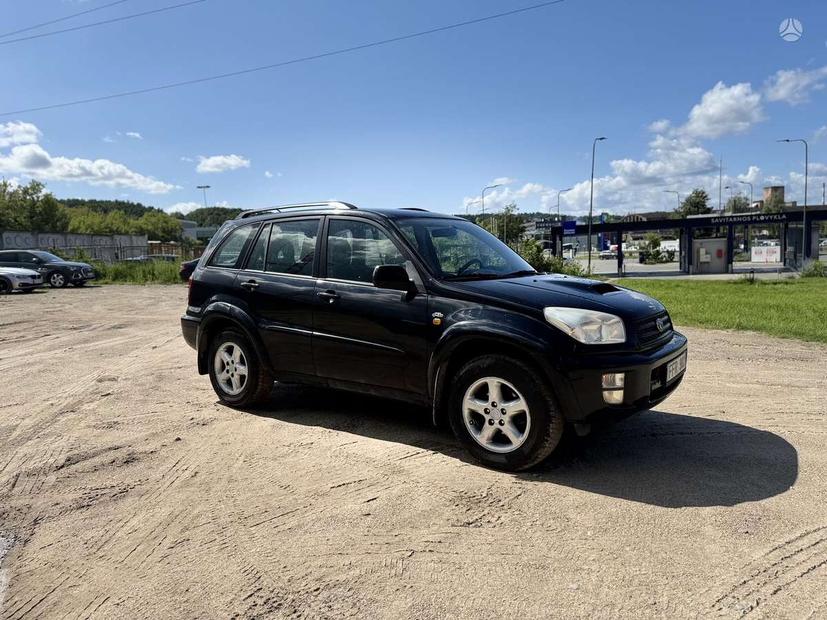 Toyota RAV4 - 3