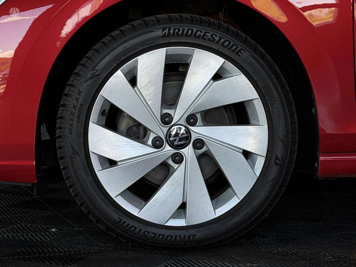 Volkswagen Golf - 7