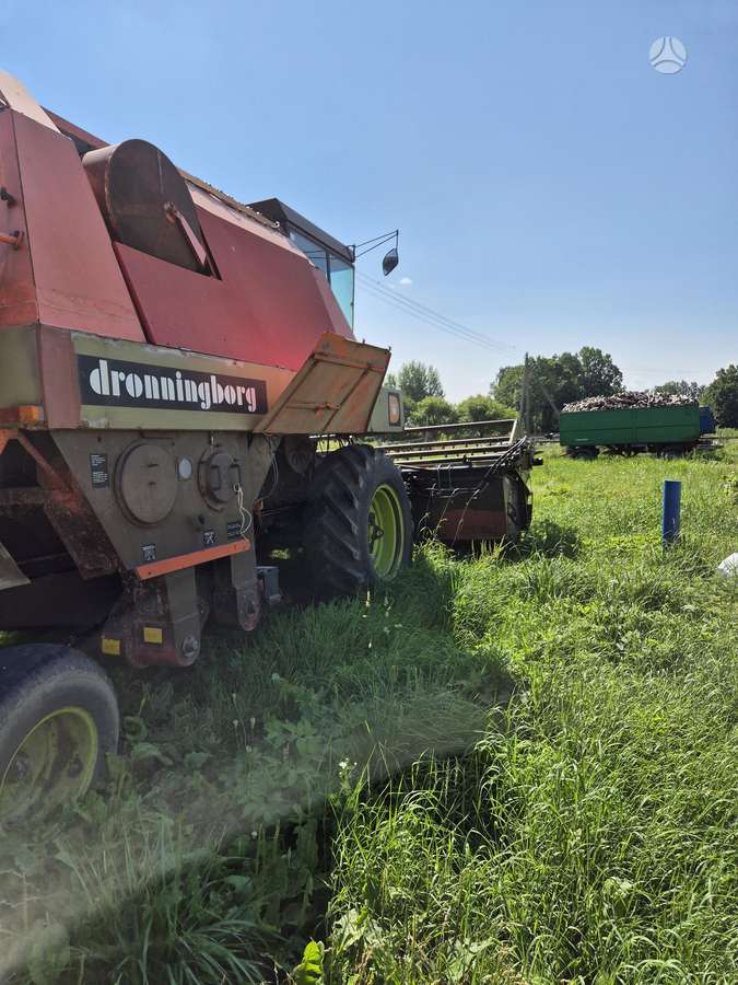 Dronningborg D7200 Hydrostatic, kombaini