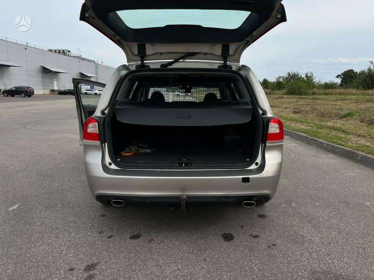 Volvo V70 - 8